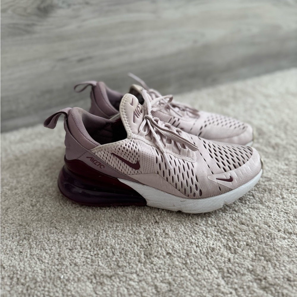 Nike Air Max 270 Women's Shoes - Light Pink